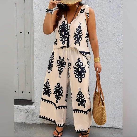 Boho Plus Size Graphic Print Two-piece Set, V Neck Sleeveless Top & Wide Legs - Picture 3 of 8